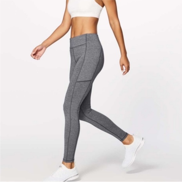 Lulu Lemon size 6 gray speed up legging - Picture 5 of 8